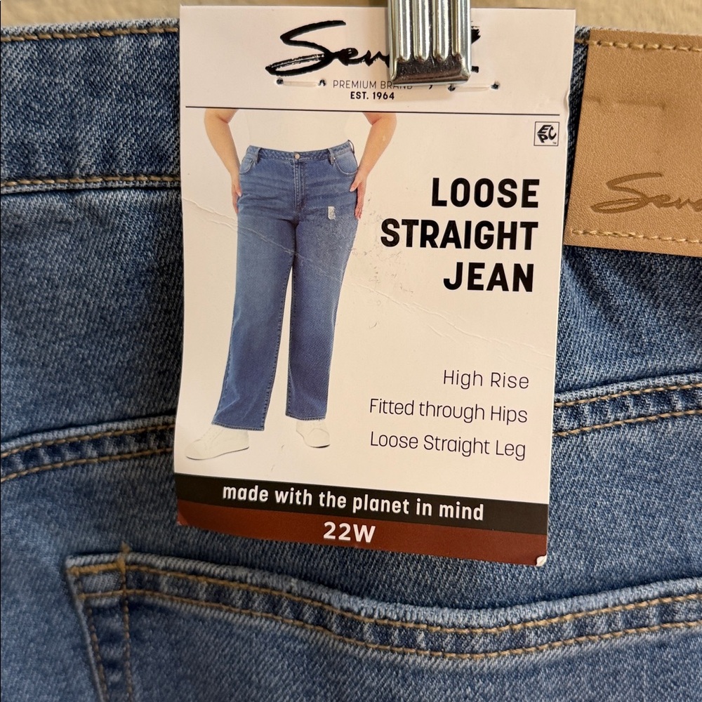 NWT Size 22W Seven7 Loose Straight Jean